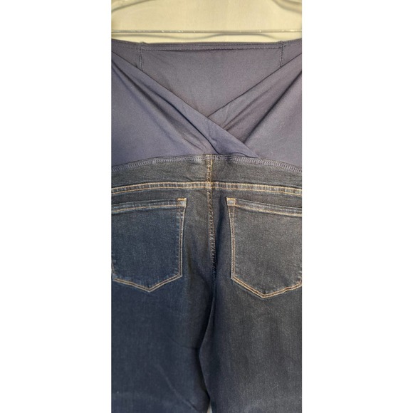 NWT Ingrid & Isabel Maternity Skinny Jeans 32 - Picture 2 of 4